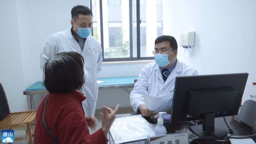 龍印健康慢病預防與管理公益服務項目走進通山，為市民帶來專業(yè)健康咨詢